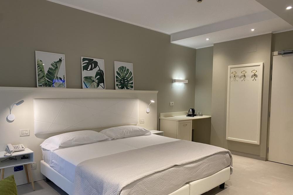 hotelcrocedimalta it camere 011